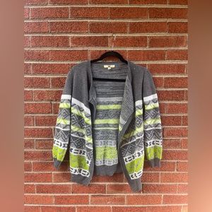 Casual gray and green printed fall cardigan size small